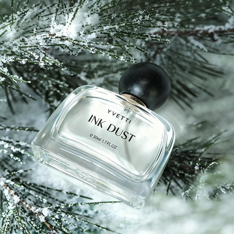 Cedarwood Woody Oriental Notes - Perfume Aqua Fragrance review and price